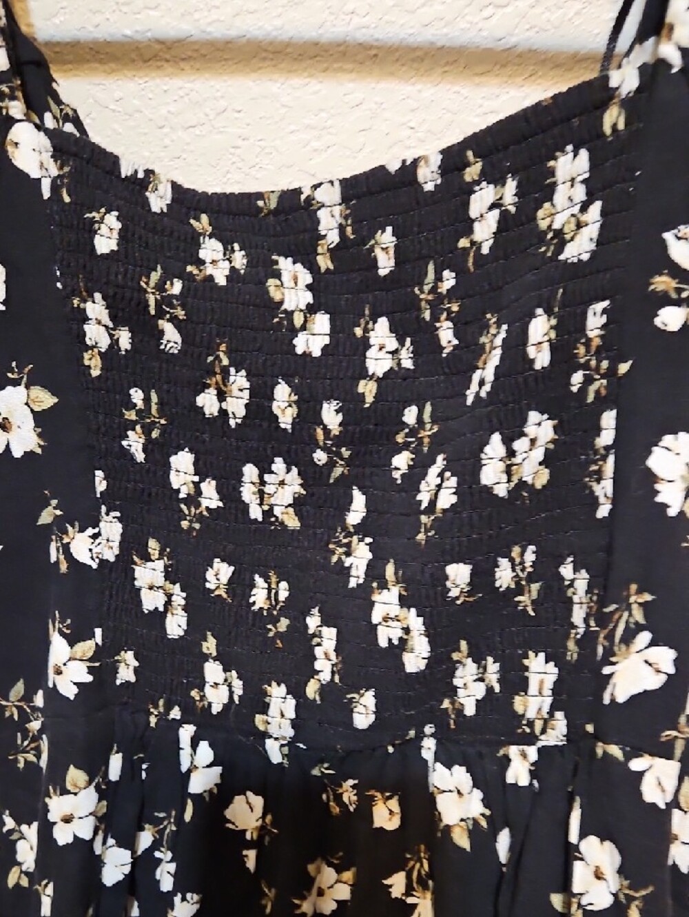 Old Navy Black Maxi Dress with White Floral Pattern - Picture 7 of 10